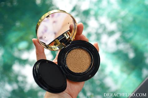 Burberry ultimate glow cushion